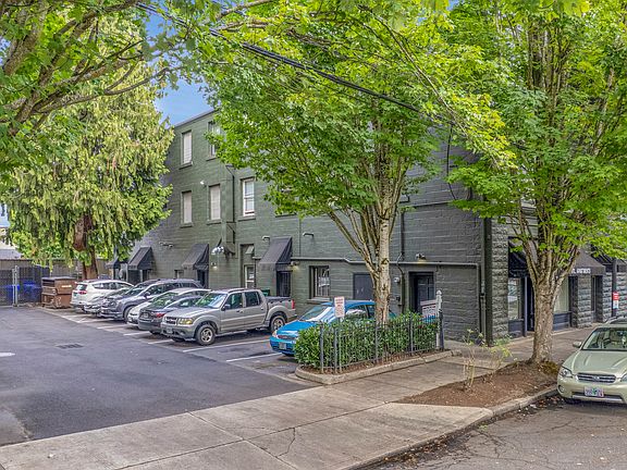 2nd image of 2017 N McClellan St APT 303