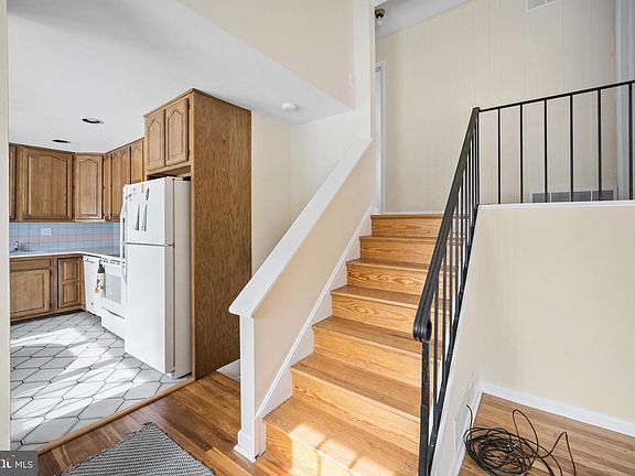 5th image of 32 Argyle Rd