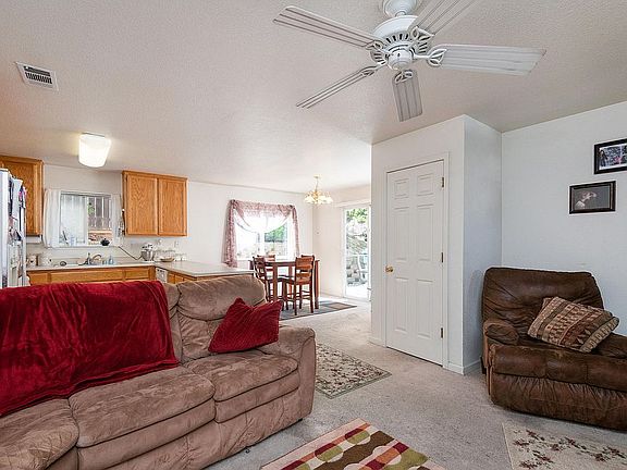 5th image of 3004 Courtside Dr
