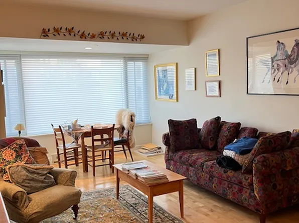 10 Bowdoin St Unit 412, Boston, MA 02114
