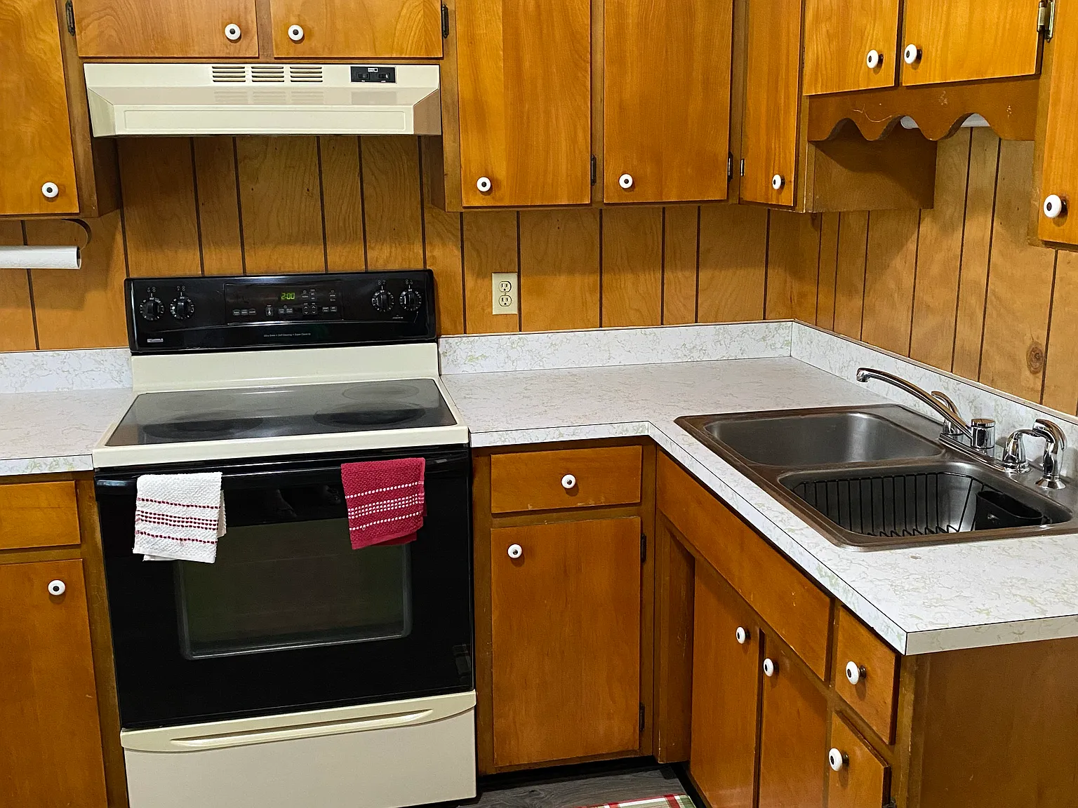 2 bed, 750 sqft, $950 — Photo 3