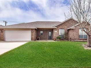 617 Bretts Way, Burleson, TX 76028