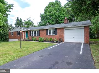 3 Buttonwood Dr, West Grove, PA 19390