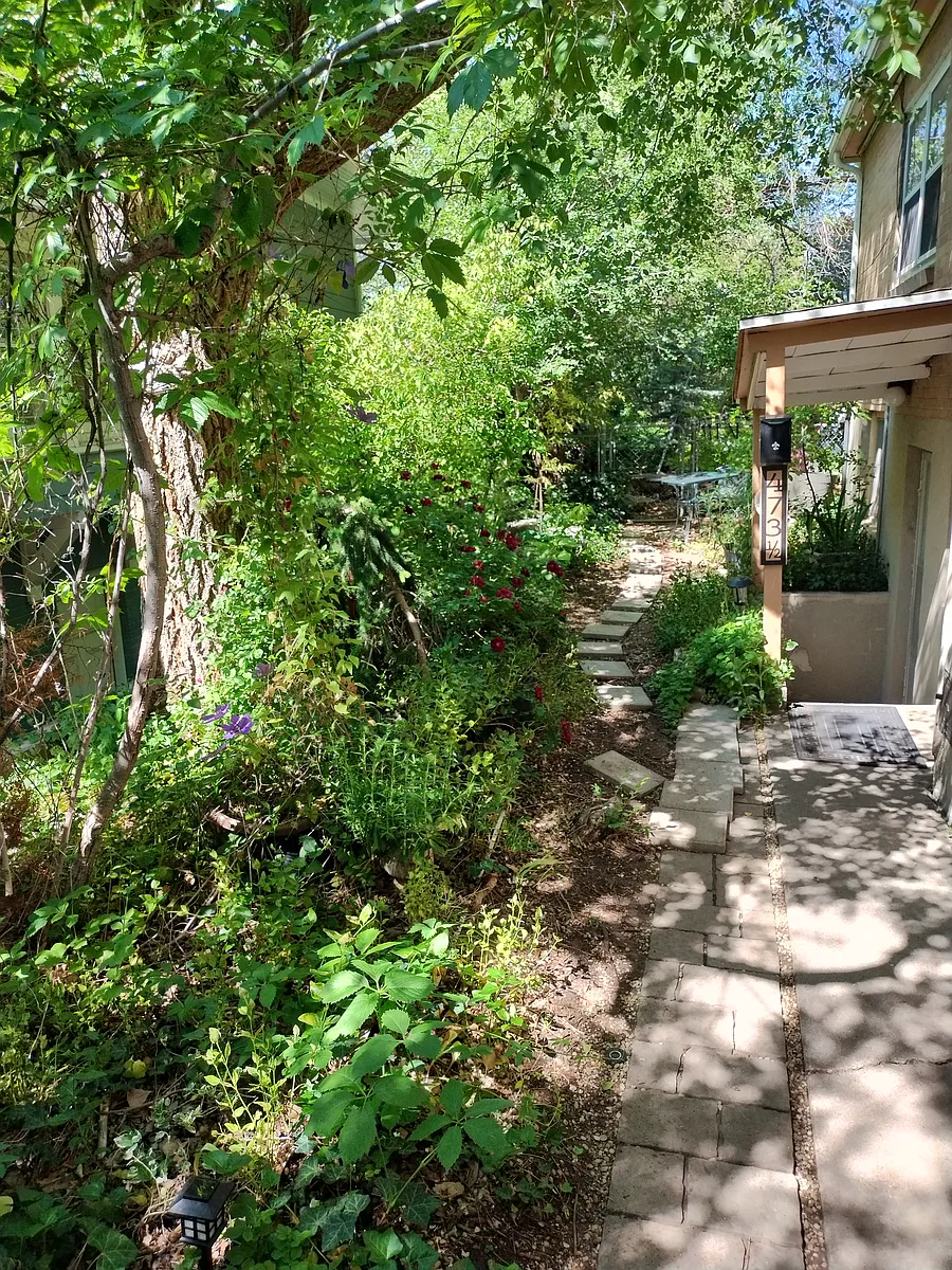 Building Photo - 473 1/2 C St