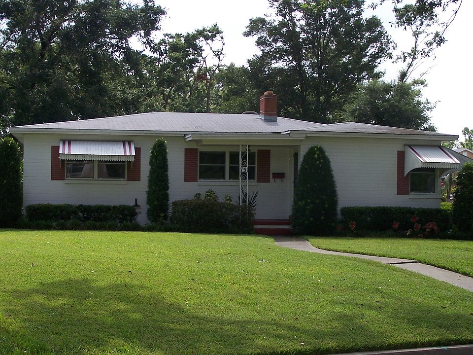 Charming House Quiet Neighborhood