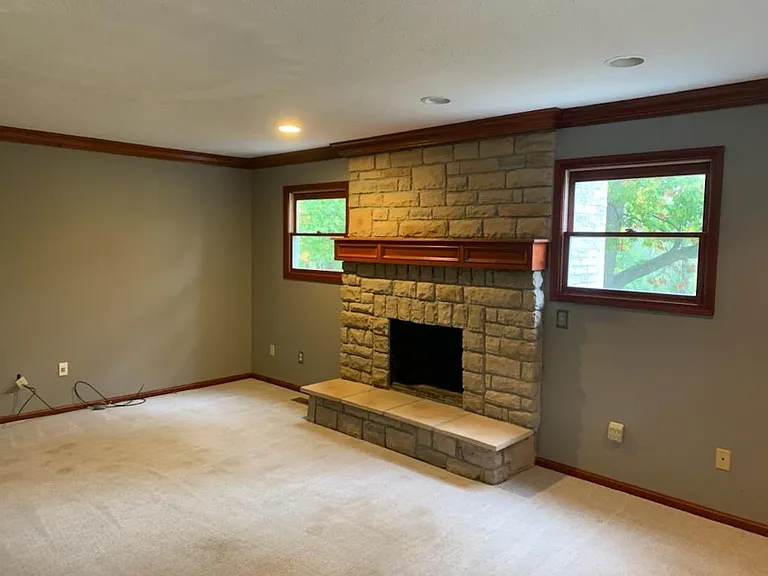 889 Ghent Rd — Photo 9