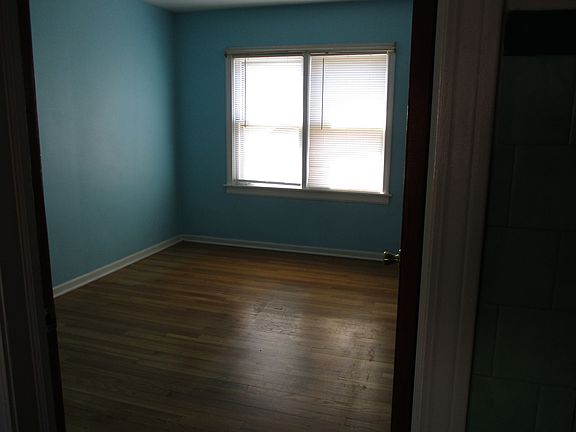 2nd image of 11321 S Avenue G