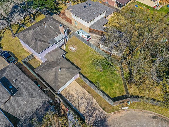 3rd image of 10519 Norchester Village Dr