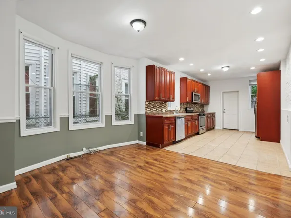 5459 Pine St, Philadelphia, PA 19143