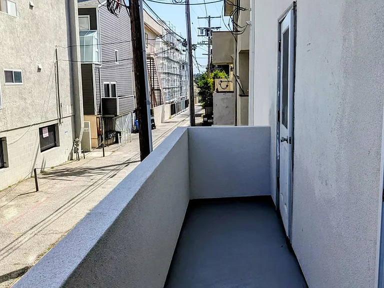 11948 Darlington Ave — Photo 12