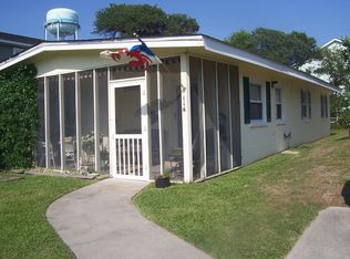 114 SE 55th St, Oak Island, NC 28465