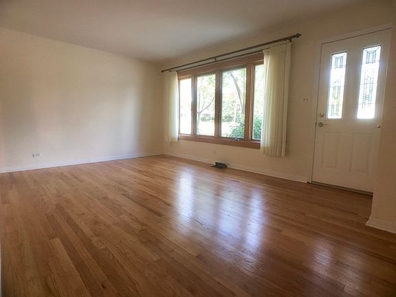 3rd image of 305 E Washington Blvd