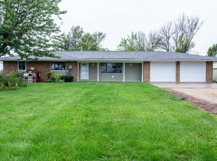 28548 194th Ave, Zwingle, IA 52079