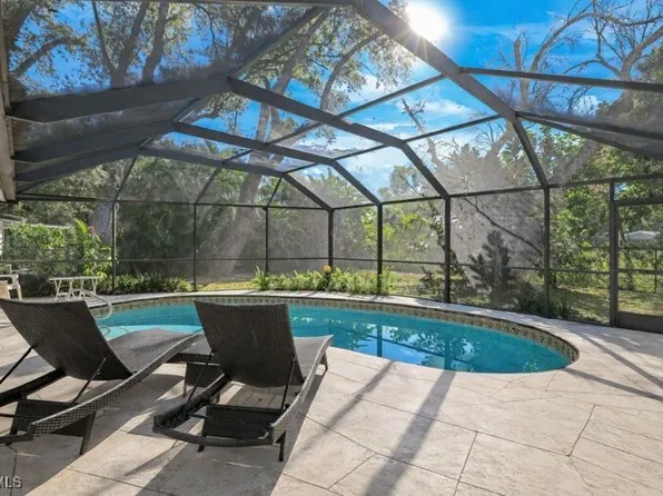1334 Vesper Dr, Fort Myers, FL 33901