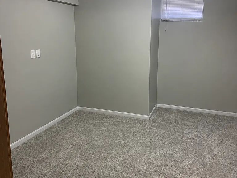 V Cir — Photo 16