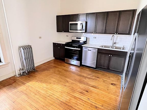 5th image of 3212 W Altgeld St #2