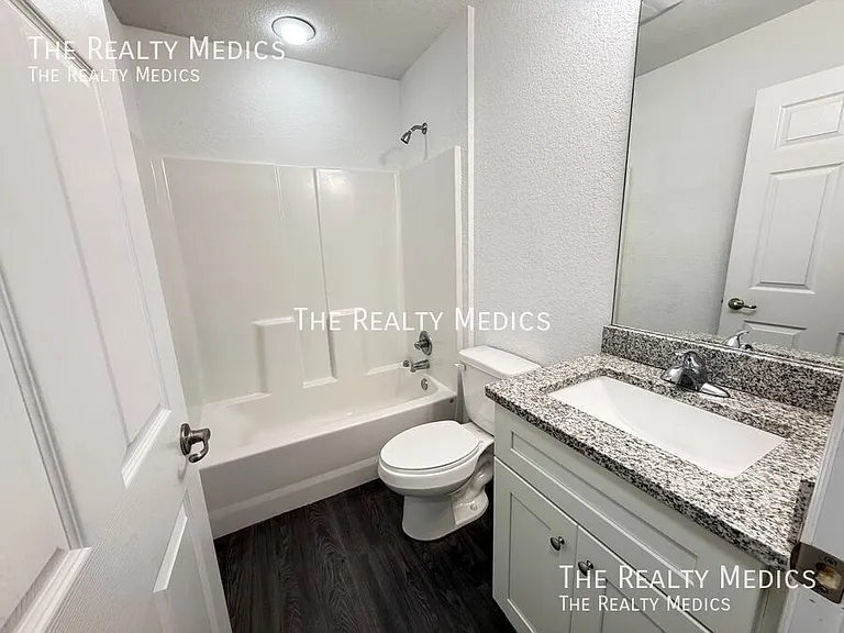 303 Sequoia Dr — Photo 11