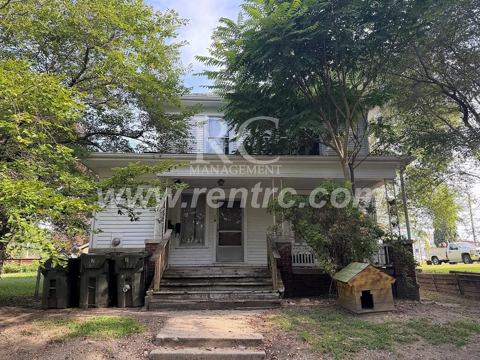 2 bed, 800 sqft, $595 — Photo 1
