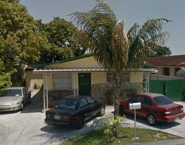1st image of 221 NW 49th Ave