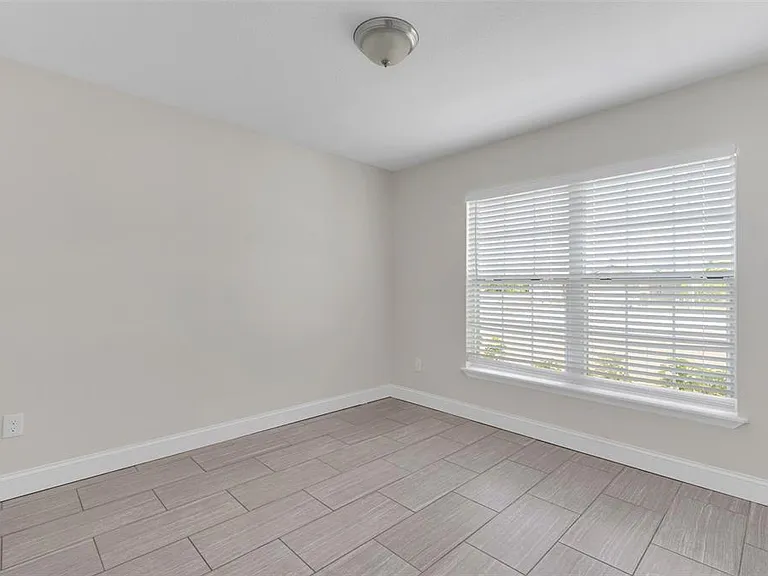 1206 Beechdale Ct — Photo 16