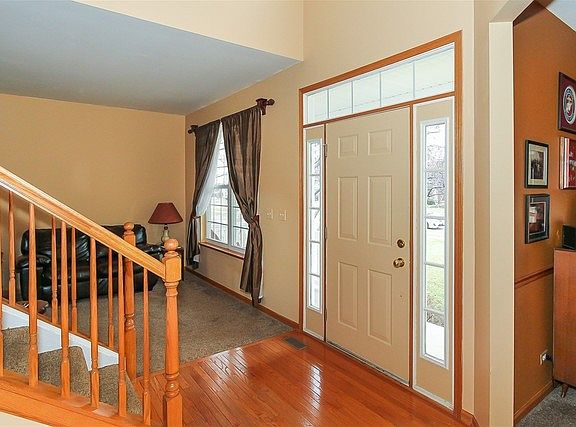3rd image of 197 Woodland Park Cir