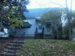 667 Hazel St N, Saint Paul, MN 55119