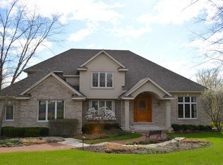 16138 Scenic Ct, Wadsworth, IL 60083