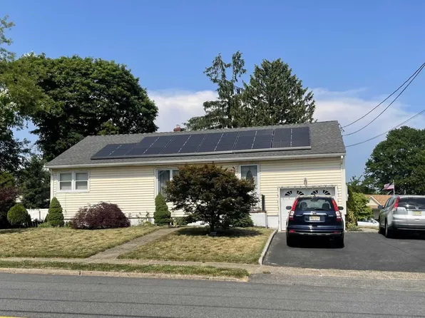 185 Yerger Rd, Fair Lawn, NJ 07410