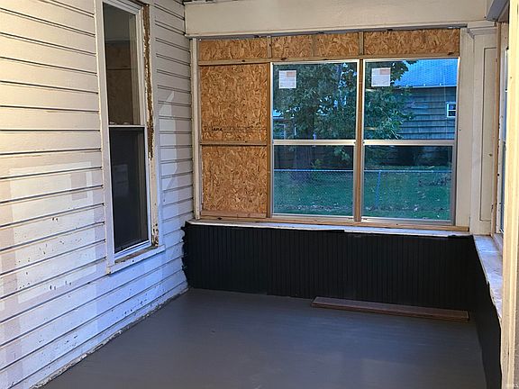 3rd image of 1203 Cassopolis St