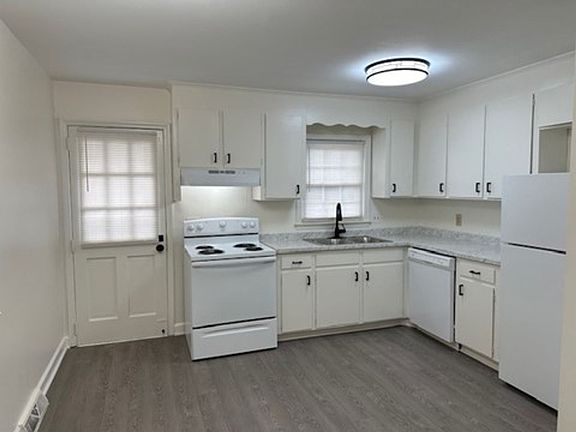3rd image of 3143 E North St #0