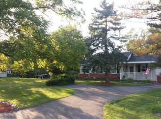 1320 Sand Ridge Rd, Bowling Green, OH 43402