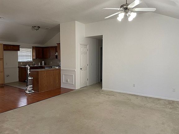 4th image of 3513 Liberty Dr