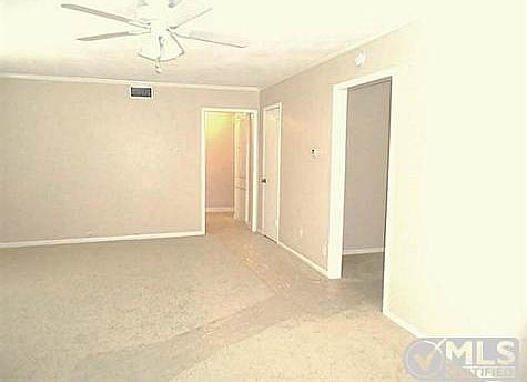 5th image of 124 Brookwood Dr