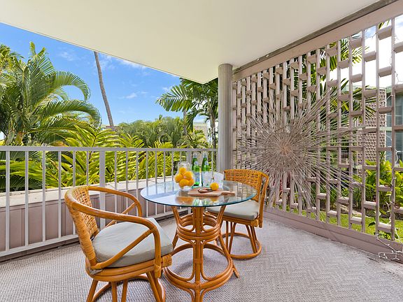 3rd image of 75-6016 Alii Dr APT 213