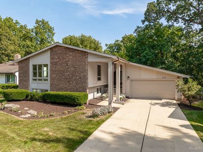1856 Carriage Hill Rd, Lisle, IL, 60532