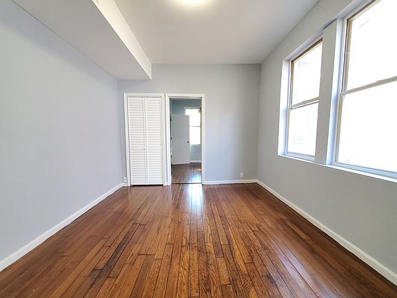 3rd image of 310 14th Ave #6A