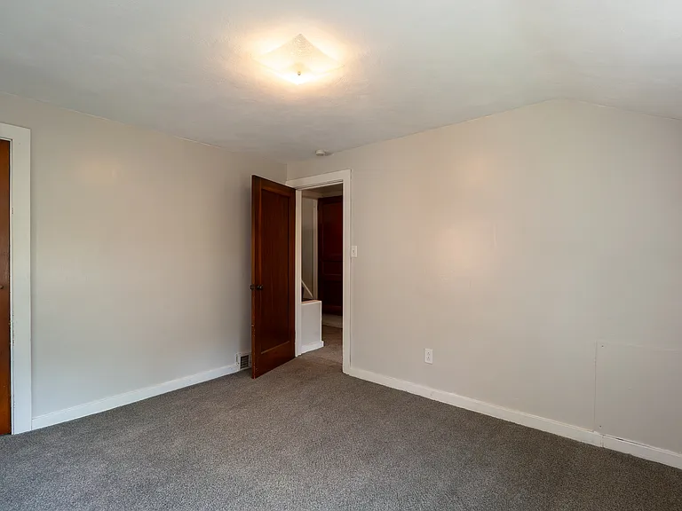 500 Serpentine Dr — Photo 6