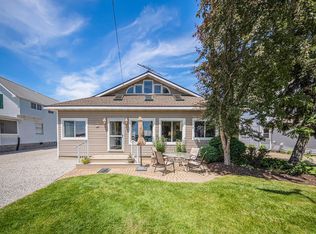 1342 Lake Shore Dr, Brooklyn, MI 49230