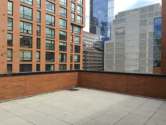 Rented by Keller Williams NYC | media 22