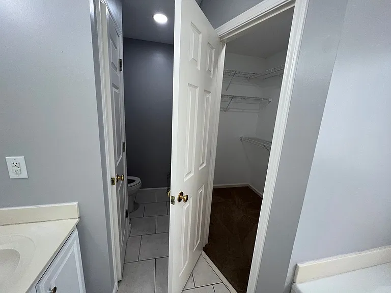 10120 Sunlight Dr — Photo 38