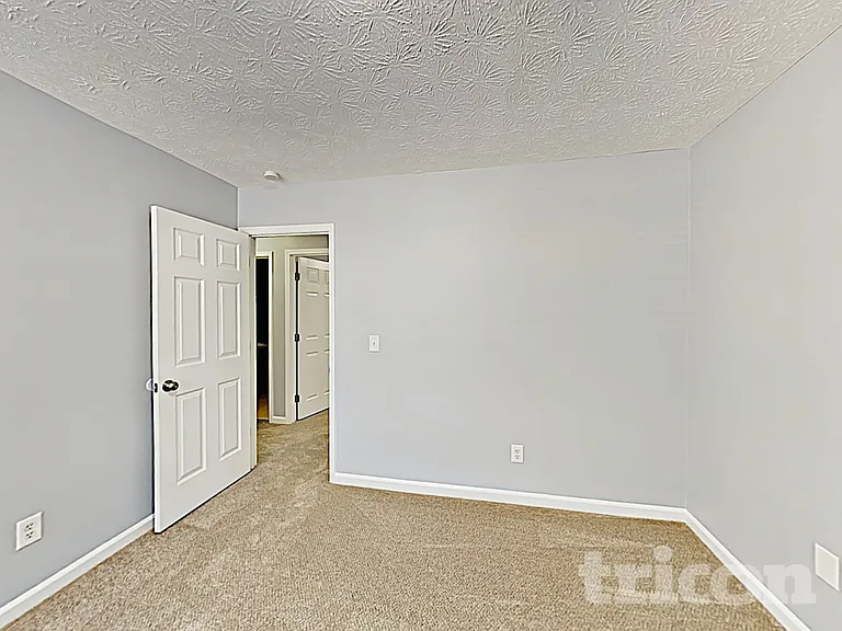 1035 Peace Dr NW — Photo 10