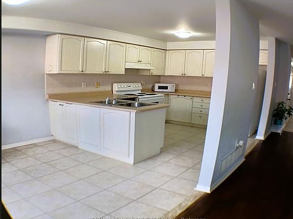 3rd image of 761 Joe Persechini Dr