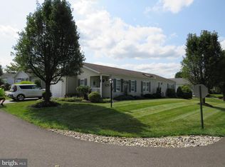 404 Thrush Ct E, New Hope, PA 18938