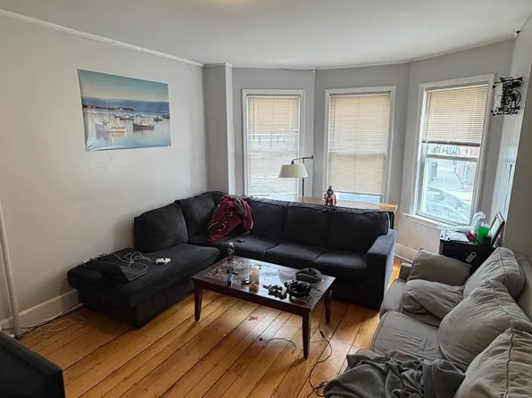 67 G St #1, Boston, MA 02127
