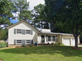 655 Cranberry Trl, Roswell, GA 30076