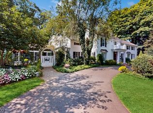 57 Tempe Wick Rd, Mendham, NJ 07945