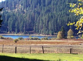 1696 Williams Lake Rd, Evans, WA 99126