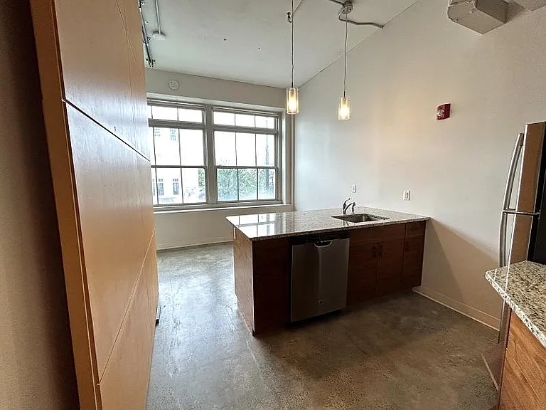 117 Lofts — Photo 30