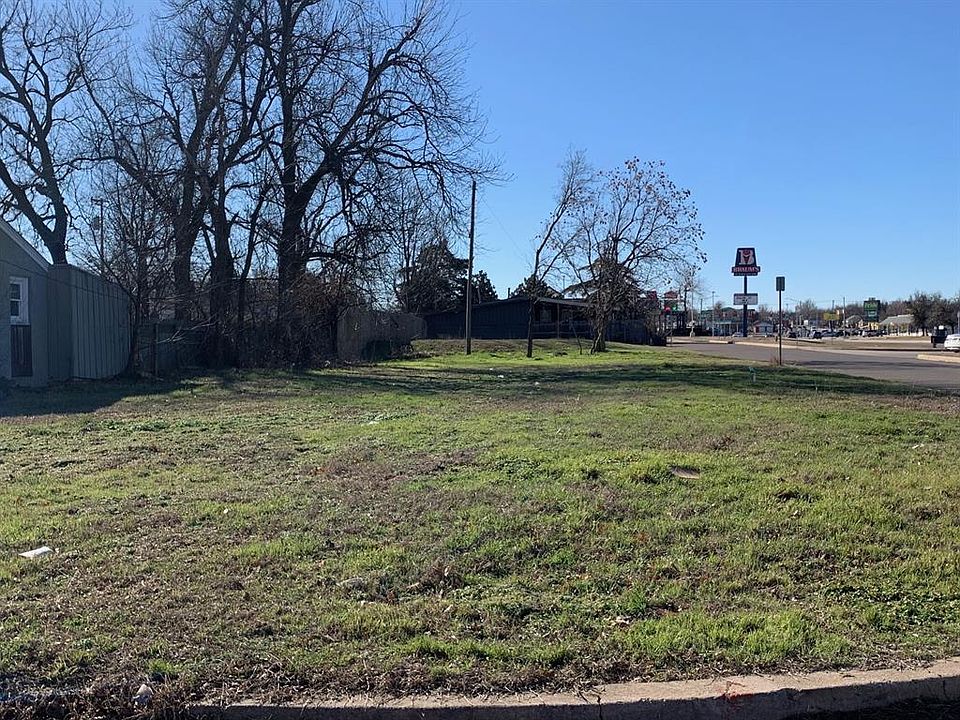 2nd image of NW 41st St Lot 1&2