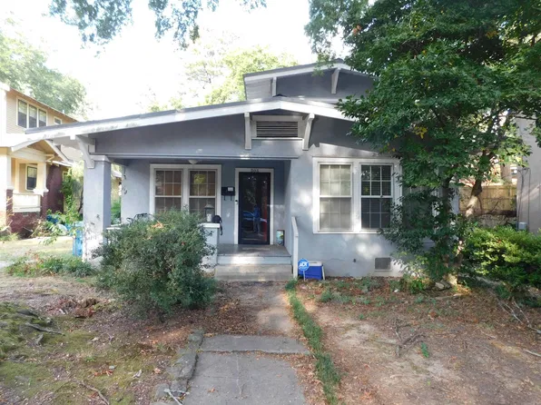 303 Fairfax Dr, Little Rock, AR 72205
